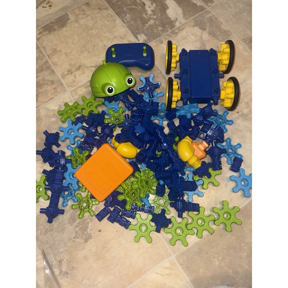 Lakeshore Remote Control  Gear-Bot Snap Connectors Building- Untested